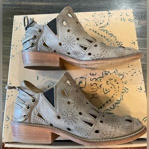 Leather taupe booties